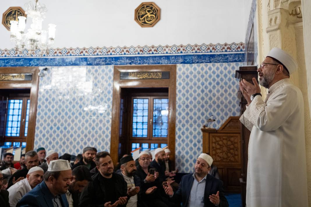 Şehitler ve Filistinliler için sabah namazında tüm camilerde dua edildi - Resim: 16